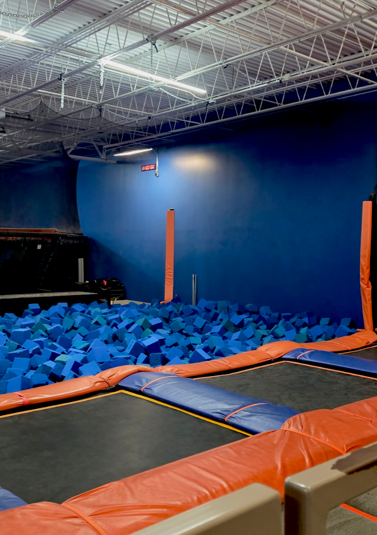 trampoline park foam pit